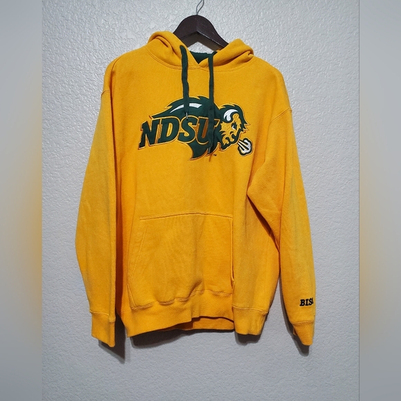 Under Armour & E5 NDSU Bison Yellow Hoodie & Green Sweatshirt Size Medium - Picture 2 of 12